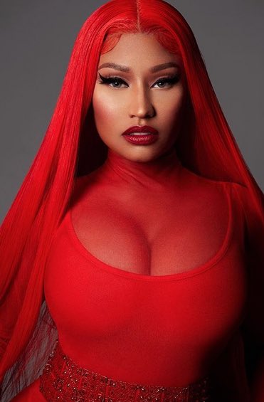 mefeater's tweet photo. #MEFDiscussions In her new interview with Joe Budden, @NICKIMINAJ says that based on their musical and fashion influences, she and @LilKim should have been on the cover of US Vogue. Where’s the lie? Could this be the end of the feud? ✨ https://t.co/OYJ86JRMck