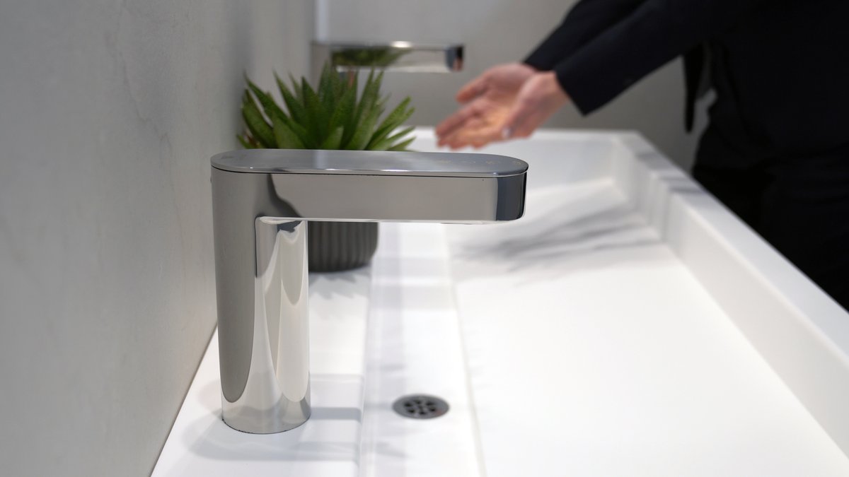 WallgateLtd's tweet image. Our @ThriiTap automatically dispenses soap in liquid or foam formats. The touch-free, space-saving ThriiTap+ also offers adjustable soap settings, with programmable amounts and cycle options, for a very hygienic and tailored experience: thriitap.com 

#TouchFreeTap