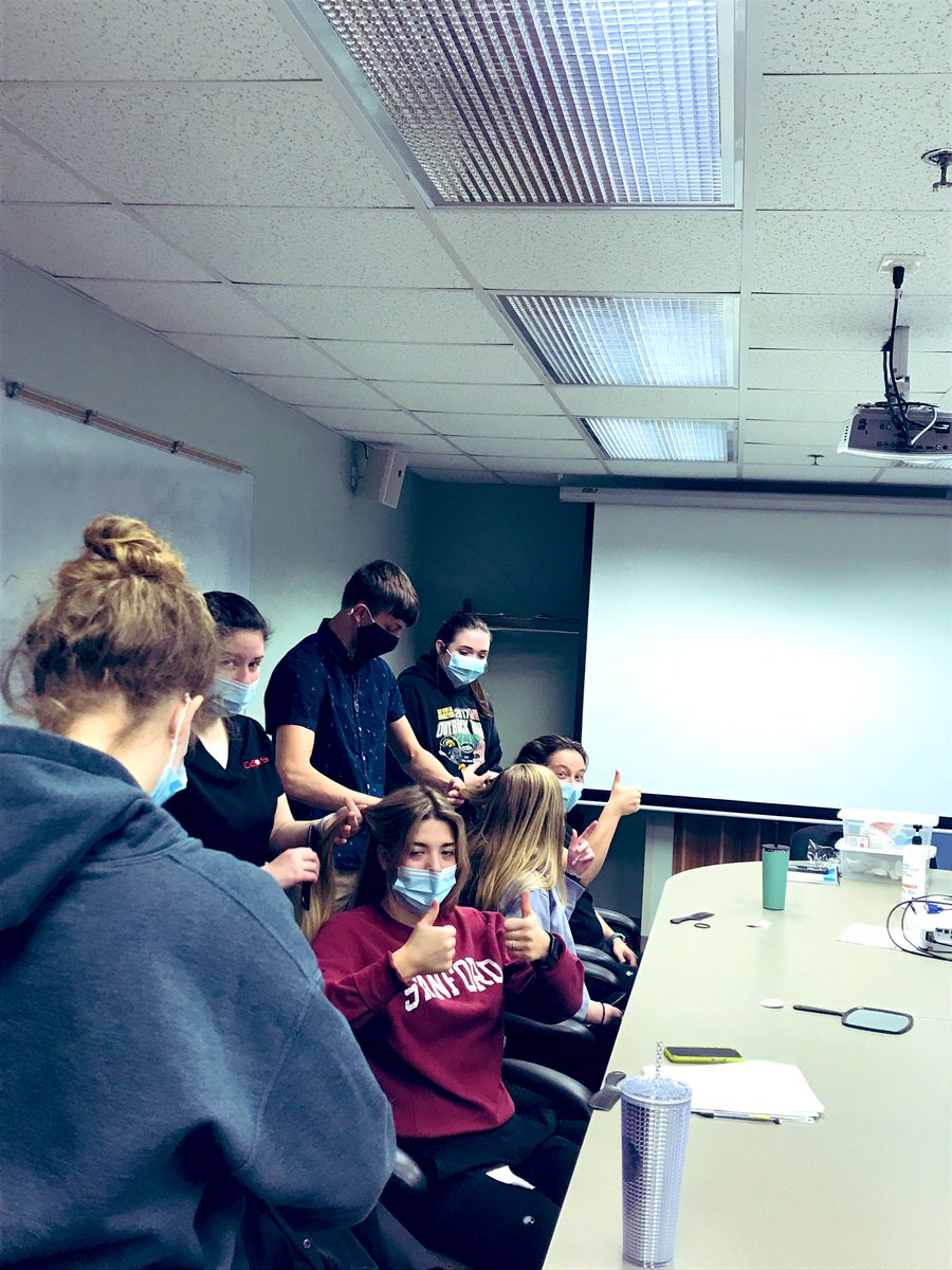 CFCAPSMed's tweet photo. CNA is in the skills lab @westernhomeIA again today.
#TEDhose #haircare #backrubs #teambonding https://t.co/OCnJ6wnPan