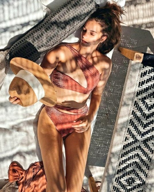 Sooooo basically this is Babra Palvin....And she's Victoria Secrets very first plus size model 🙂..... Oh man are they sure she's not "too big" this is just wow.....such forward thinking from V.S honestly 😲👏👐