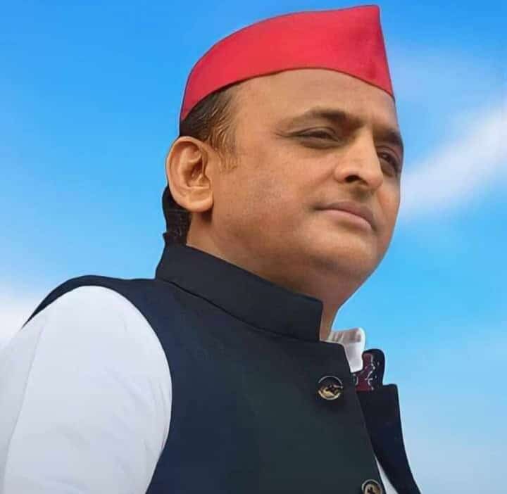 RahulVle's tweet photo. SP 275++ के साथ सरकार बांये  गए
   जय अखिलेश विजय अखिलेश 
@yadavakhilesh
@shivpalsinghyad
@yadavteju 
@samajwadiparty 
@dimpleyadav https://t.co/ZpRSyNhfka