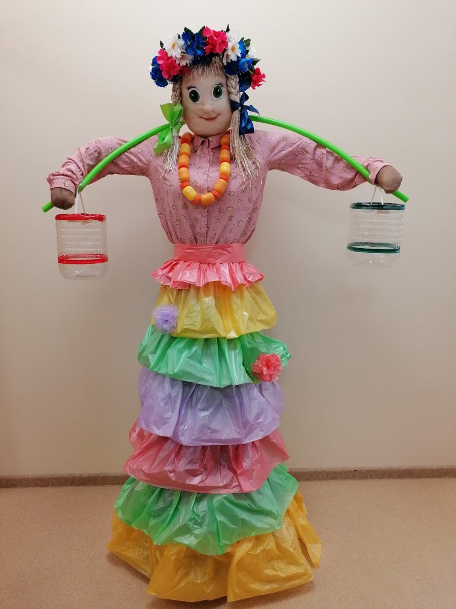 Наш детский сад прошёл заочный отборочный этап городского Конкурса-выставки  по изготовлению ростовых кукол «Маслён» - главного символа Широкой Масленицы. Ждём результатов третьего очного этапа-на котором нашу Маслену можно увидеть на выставке на площади им. Куйбышева тв