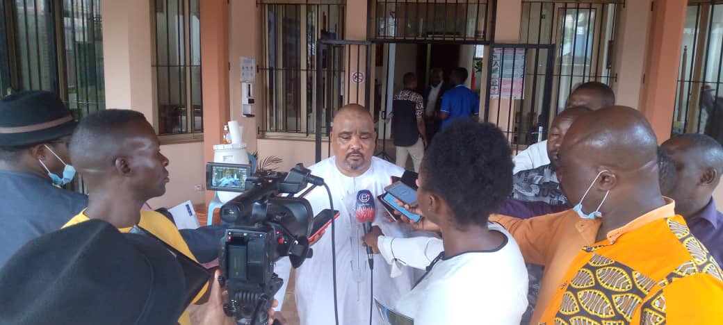 JoshuaOsih's tweet photo. Attended the 3rd meeting in Yaounde this morning of the multi-stakeholder consultation framework for an advocacy document to decriminalize presse offences and guarantee access to information. Access to information is a right and press offences should become civil offences. https://t.co/Jxrd5TxFaB