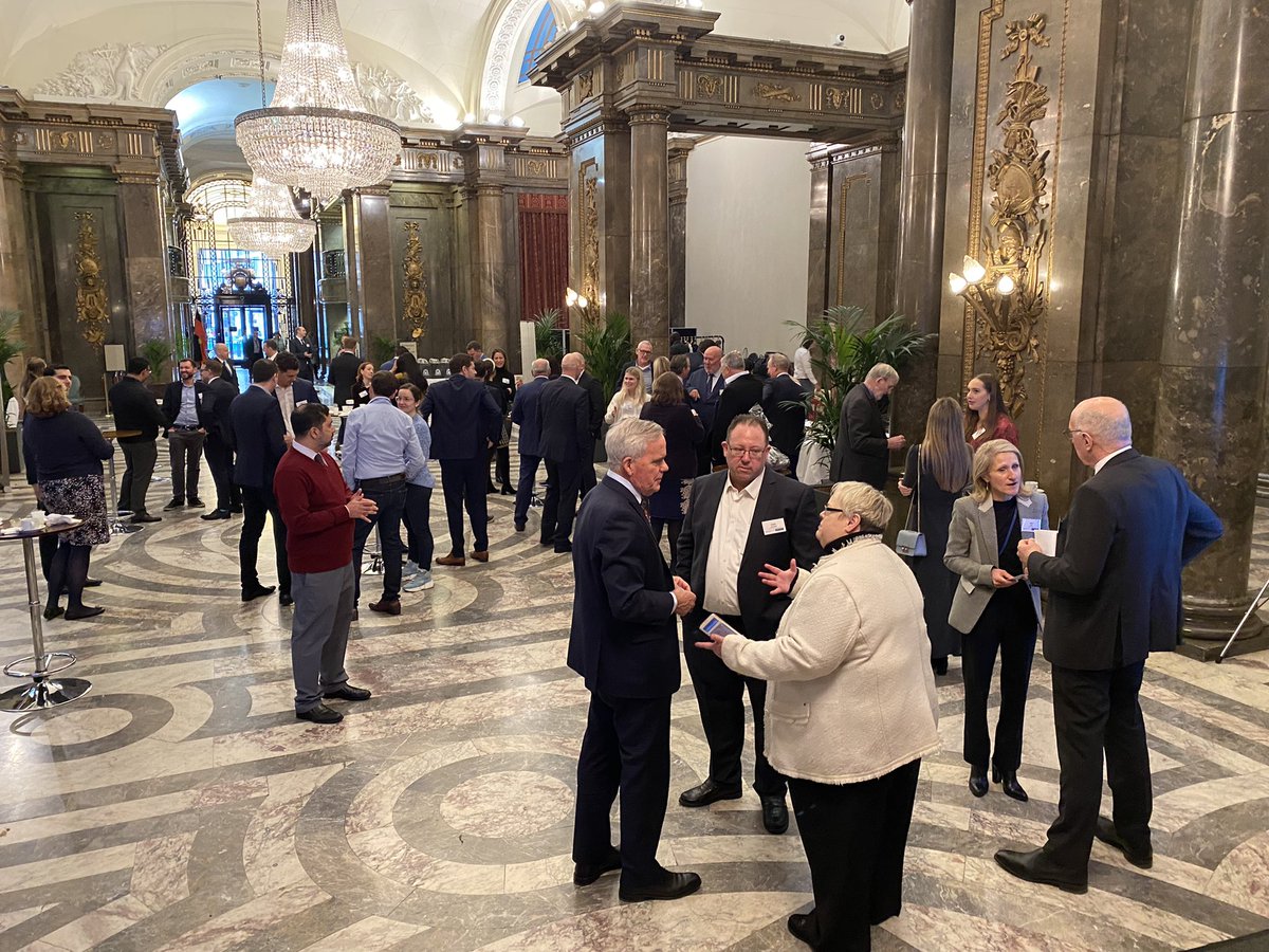 wagoeurope's tweet photo. What a wonderful morning at #AustraliaHouse where we celebrated #WesternAustralia today 🌞 the borders reopening 🌞our new #AgentGeneral John Langoulant & 🌞 reconnecting a group of talented & diverse people with a WA link living in the #UK
#adventures-awaits #likenoother https://t.co/NBM0KVv5RH