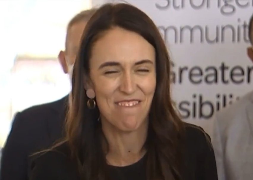 EvilArthurFleck's tweet photo. The Maggot in 2017.
I will do everything possible to lift the working poor out of poverty.
2022:
Petrol goes north of $3.30 & food inflation is surging towards 10% #TheMaggot https://t.co/BUpvHe6O28