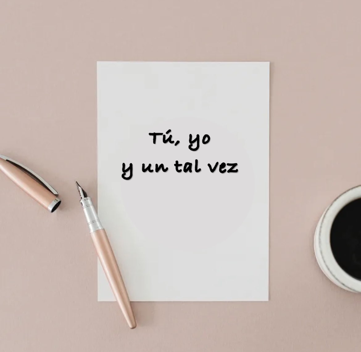 Mariet_Martinez's tweet photo. ¿Empezamos? 🥳
Este es el título de mi próxima novela. 
Encuentros fugaces que se convierten en comienzos. 💫
#TúYoYUnTalVez https://t.co/8oqEgtX86t