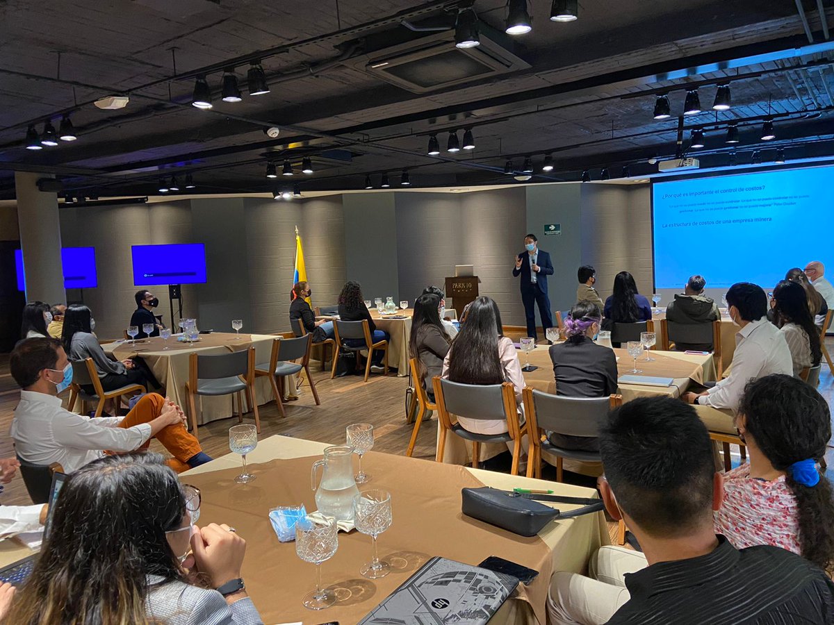 Ya en la última etapa de nuestro Laboratorio de Innovación Minera de MinSus, los ganadores se encuentran en #Colombia, en un viaje a terreno para conocer más sobre la #Minería

Conoce más sobre esta iniciativa aquí: minsus.net/innovacionmine…