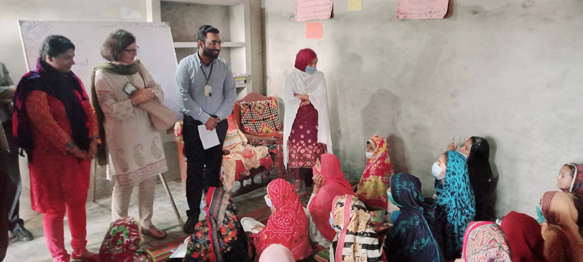ZainUlAbidin_F's tweet photo. So delighted to be a part of High Level Deep Dive of Dev Partners, #UN Agencies & Govt officials. The best part was showcasing how the @SiyaniSahelian are #BreakingTheBias in remotest areas of Southern Punjab through #SecondChance Edu, LifeSkills & livelihoods #LeaveNoGirlBehind https://t.co/aSdOnu7Q0g