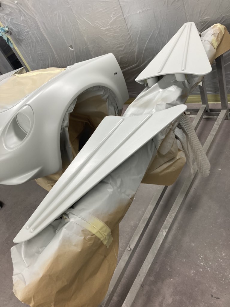 classiccarguru1's tweet photo. This afternoon the #Imagineered https://t.co/902MLRnJlh splash/mudguard winglet bucks have had a coat of high build primer
They will be prepared &amp; painted here @DowsettsCars with all the care we give our composite restorations to produce flawless surfaces ready for mould making😎 https://t.co/cyeSb3itMw