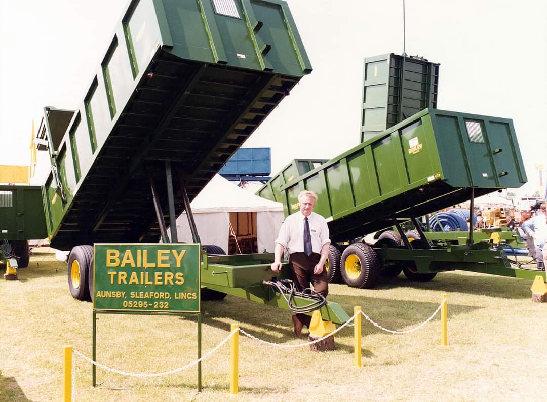 BaileyTrailer's tweet photo. We're celebrating our 40th year in business - read more about our history, &amp; how we grew from Tom Bailey's commitment to build better trailers into a British manufacturing success story, at https://t.co/0yfAT2OJPO

#BaileyTrailers #TheTrailerInFront #40Years #UKMFG #MadeInBritain https://t.co/FmfJmXrJFP