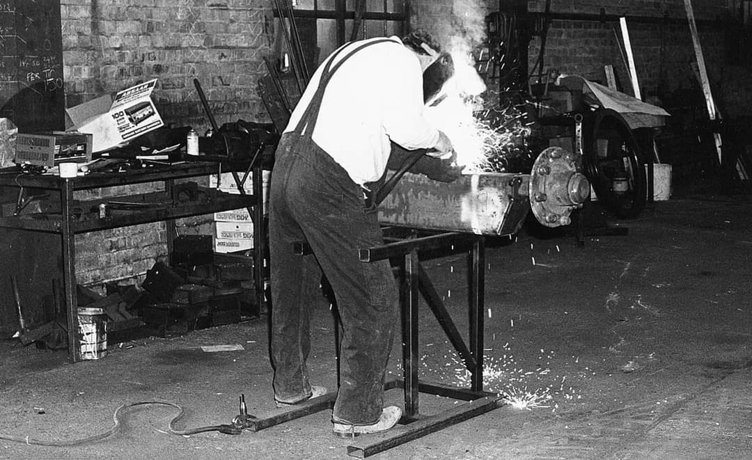 BaileyTrailer's tweet photo. We're celebrating our 40th year in business - read more about our history, &amp; how we grew from Tom Bailey's commitment to build better trailers into a British manufacturing success story, at https://t.co/0yfAT2OJPO

#BaileyTrailers #TheTrailerInFront #40Years #UKMFG #MadeInBritain https://t.co/FmfJmXrJFP
