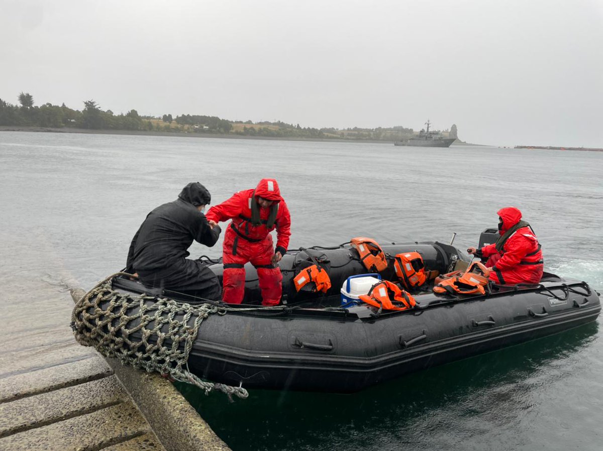 Armada_Chile's tweet photo. En #Chiloé, el Patrullero Médico Dental (PMD) "Cirujano Videla" realiza su primera ronda de este mes, acercando atenciones para los habitantes de sectores aislados como #Voigue, #Mechuque, #Chaulinec y mañana #Alao
#QuintaZonaNaval
#ArmadaTeCuida https://t.co/oaXPhhhLxR