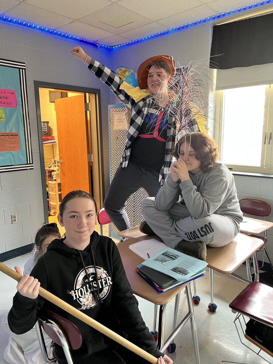 MrsCarrollECMS's tweet photo. My students love “Act-It-Out” so much. I won’t lie, I get really tickled seeing how they interpret historical images and respond with perspective writing. @KyCharge https://t.co/8XOO84RXRp