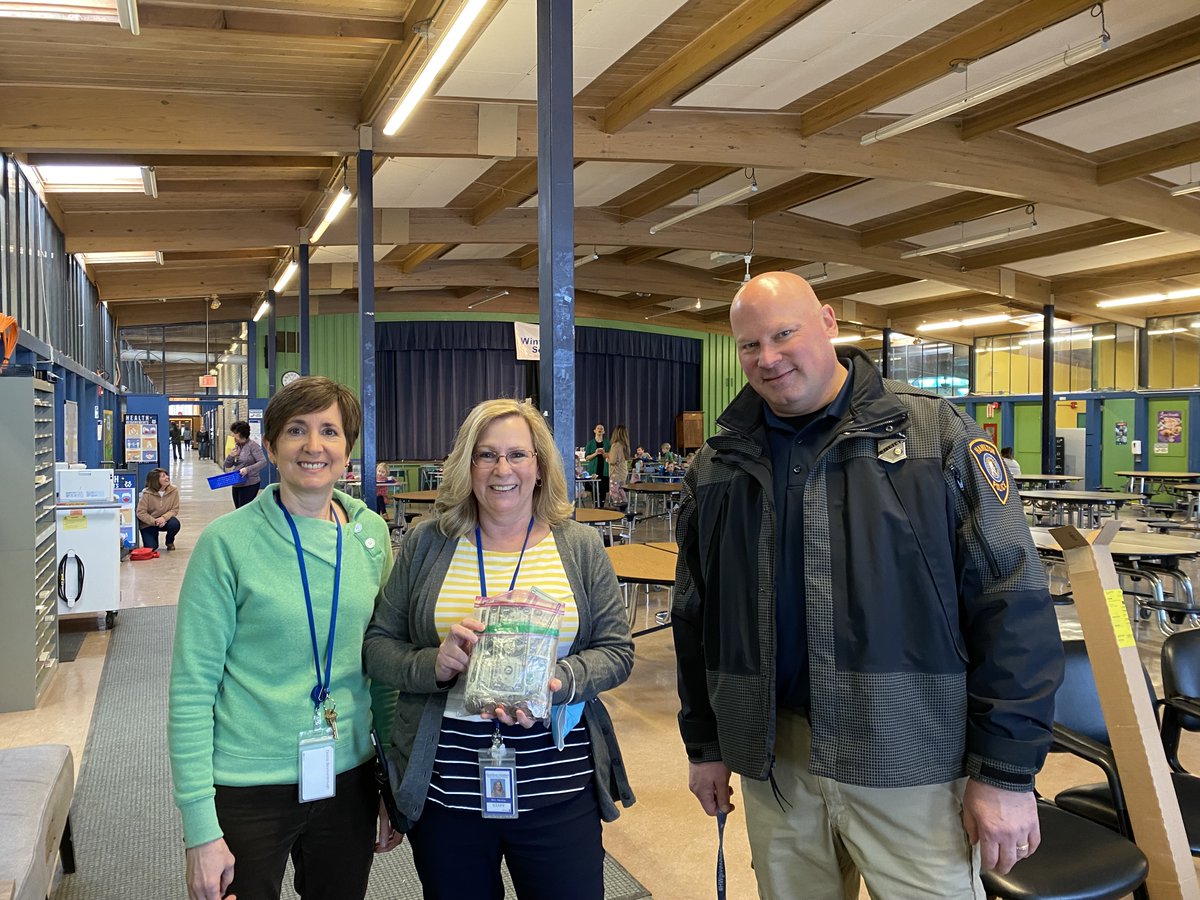 Thank you to the Winthrop School for your amazing support of Acord!    We received over $400 in monetary and food donations from the staff &amp; students!    #community <a href="/WinthropEagle/">WinthropSchool</a> <a href="/etracyhw/">Eric Tracy</a>