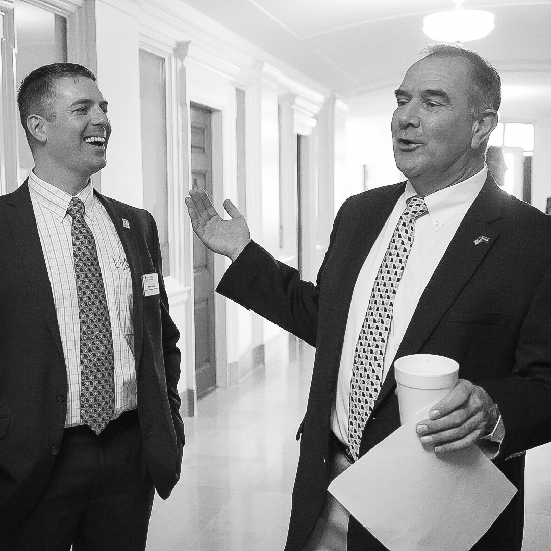 missourisoybean's tweet photo. The Missouri Soybean Association is proud to announce our endorsement of long-time agricultural advocate Lt. Governor Mike Kehoe as the state’s Governor in the 2024 gubernatorial race. 

Read more: https://t.co/c7s2B8TqbC https://t.co/fsojgHnRlz