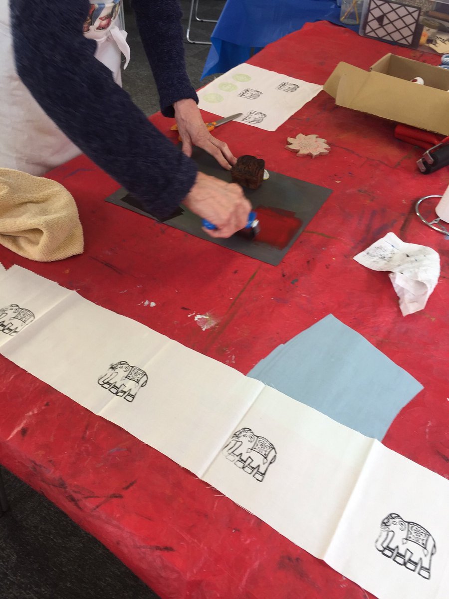 creative_helen's tweet photo. We had a great time block printing fabric and paper at the Community Craft Room today. Lovely to meet some new people and try some new things. #communitycraftroom #opendoorexmouth #exmouthcommunity #communitymatters https://t.co/G4sTInkpVr