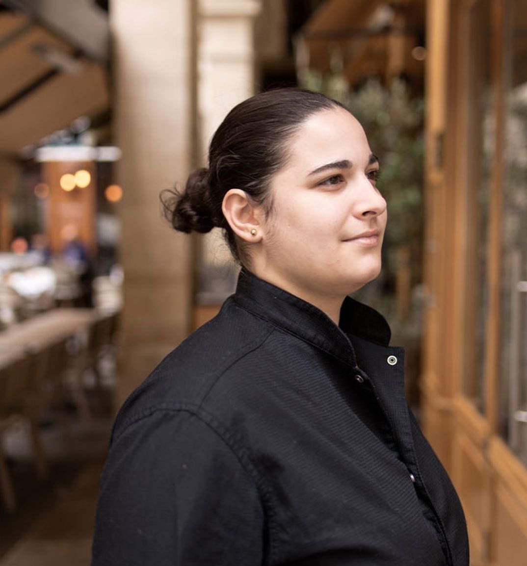 fou2food's tweet photo. 3 Femmes qui ont marqué la cuisine :👩🏻‍🍳

✨Julia Sedefdjian✨
À 22 ans, elle est devenue la plus jeune chef étoilée de France !

✨Eugénie Brazier✨
Première femme à avoir obtenu 3 étoiles au Guide Michelin 1933.

✨Fannie Merritt Farmer✨
A écrit le 1er best seller de cuisine. https://t.co/xxpGoIiaMh