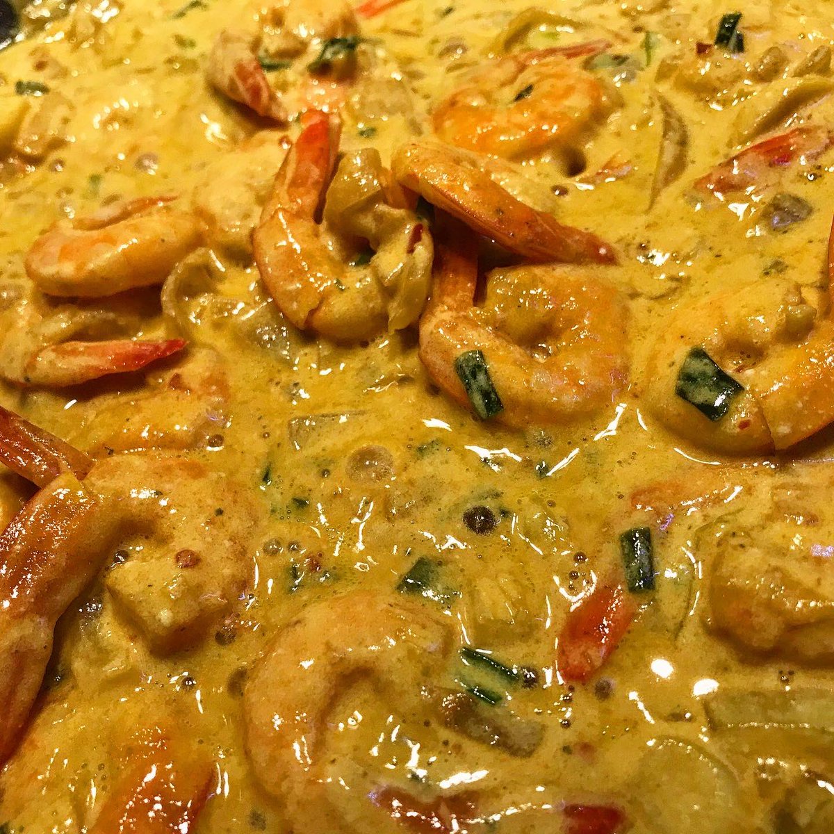 SweMetalChef's tweet image. Shrimp…it out! \m/ #slipknot #shrimp #pasta #headbang #kitchen #loud #growling
