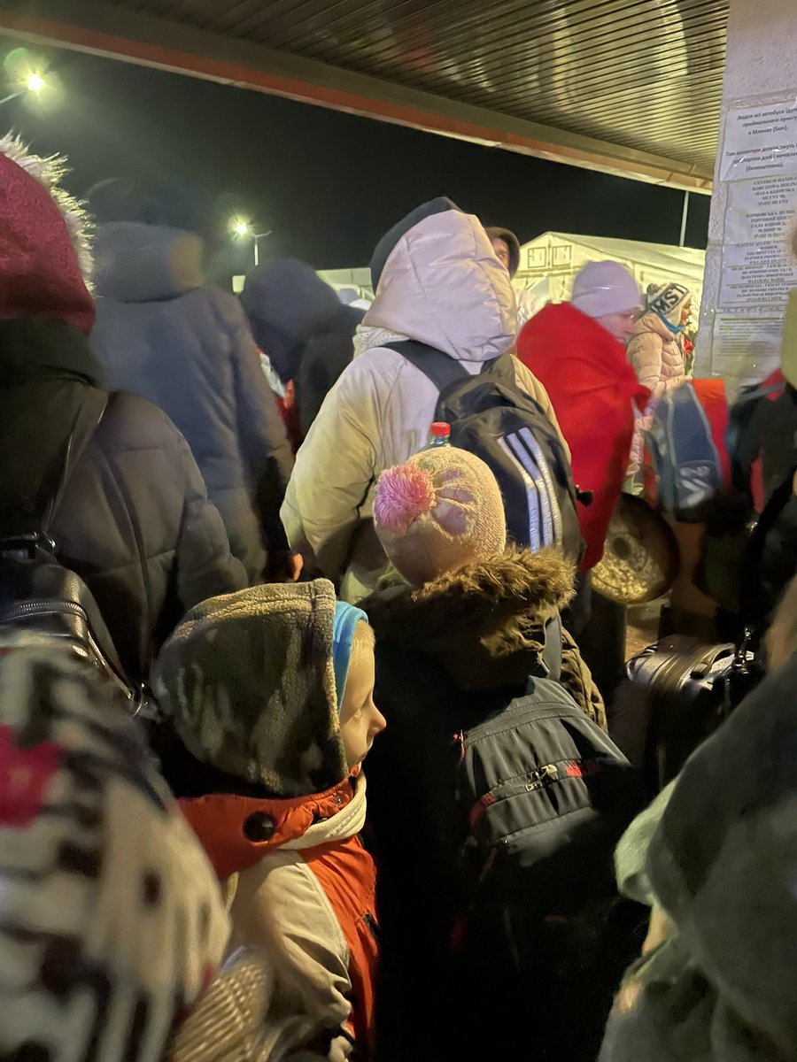 davidlisnard's tweet photo. Depuis l’#Ukraine. Frontière. https://t.co/MNmi99caUh