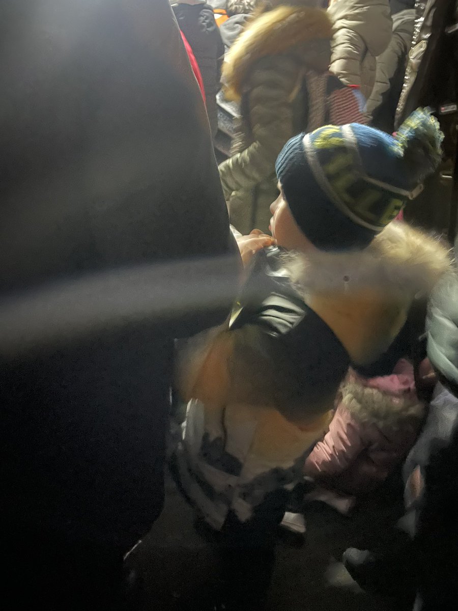 davidlisnard's tweet photo. Depuis l’#Ukraine. Frontière. https://t.co/MNmi99caUh