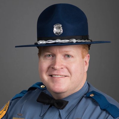 APSEXPOLICE's tweet photo. #NewProfilePic https://t.co/cfukFdWQxB
