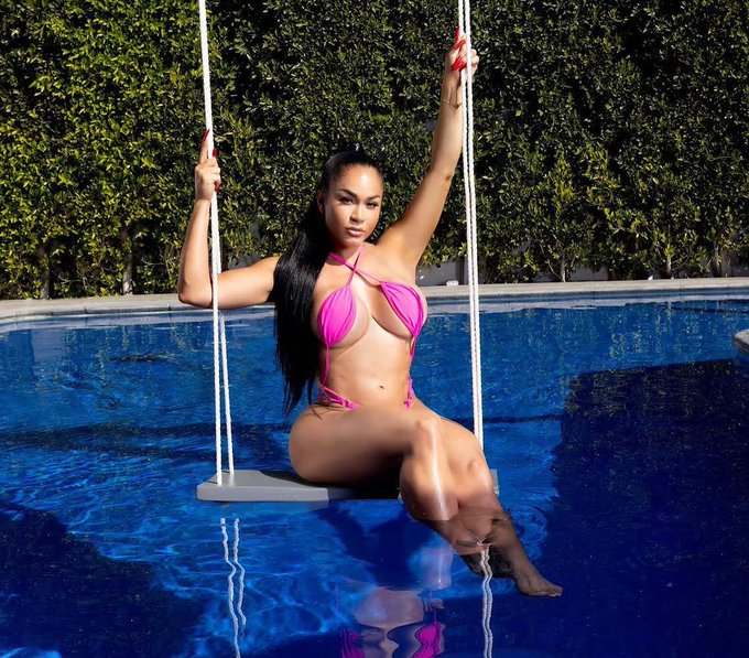 Here&rsquo;s a picture in my famous sex swing by the pool 😂 J/K https://t.co/aYKvUwYkES