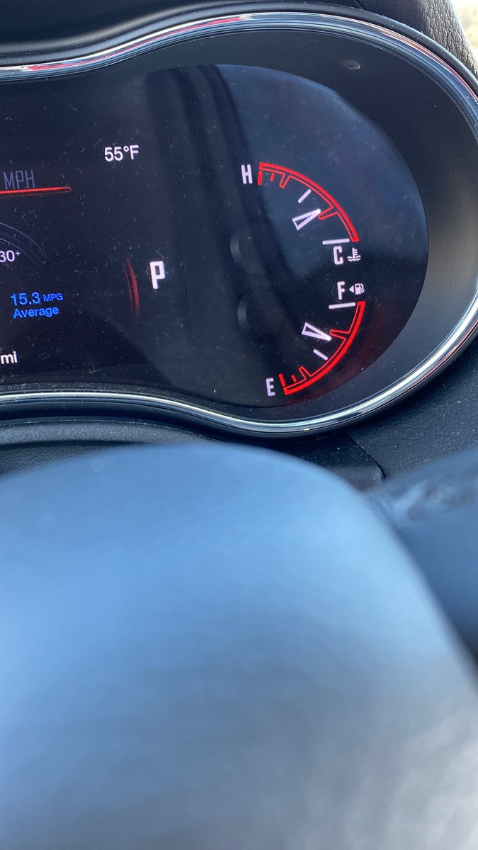 RaeHermosillo's tweet photo. @Graham949 so should we do a #fillyourtank challenge 🤔 last week was $92 to completely fill up, let’s see how much. https://t.co/sW9SOpsiLM