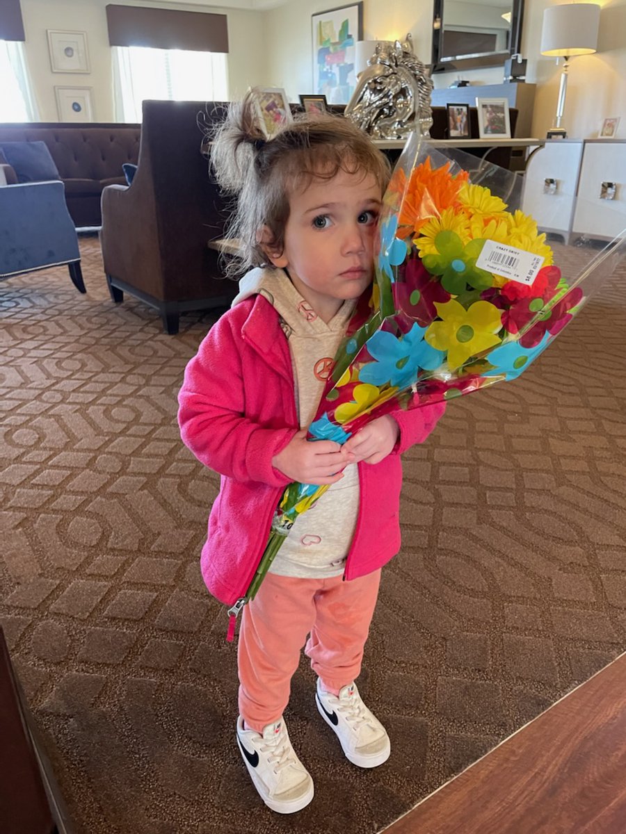 CoveredBridgeHC's tweet photo. “Flowers always make people better, happier, and more helpful; they are sunshine, food, and medicine for the soul.” – Luther Burbank #TrilogyLiving https://t.co/iu16djGqQ7