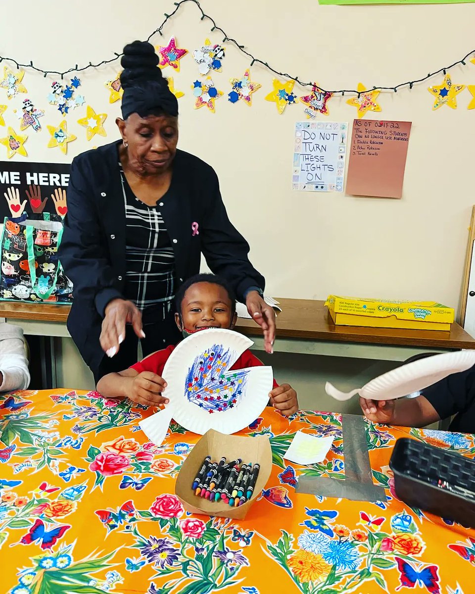 loopitupsav's tweet photo. Our wonderful Pre-K students at the West Broad YMCA made some special googly eye fish in the Exploration Station today! #ExplorationStation #MayStY https://t.co/5EjEcvn3pd