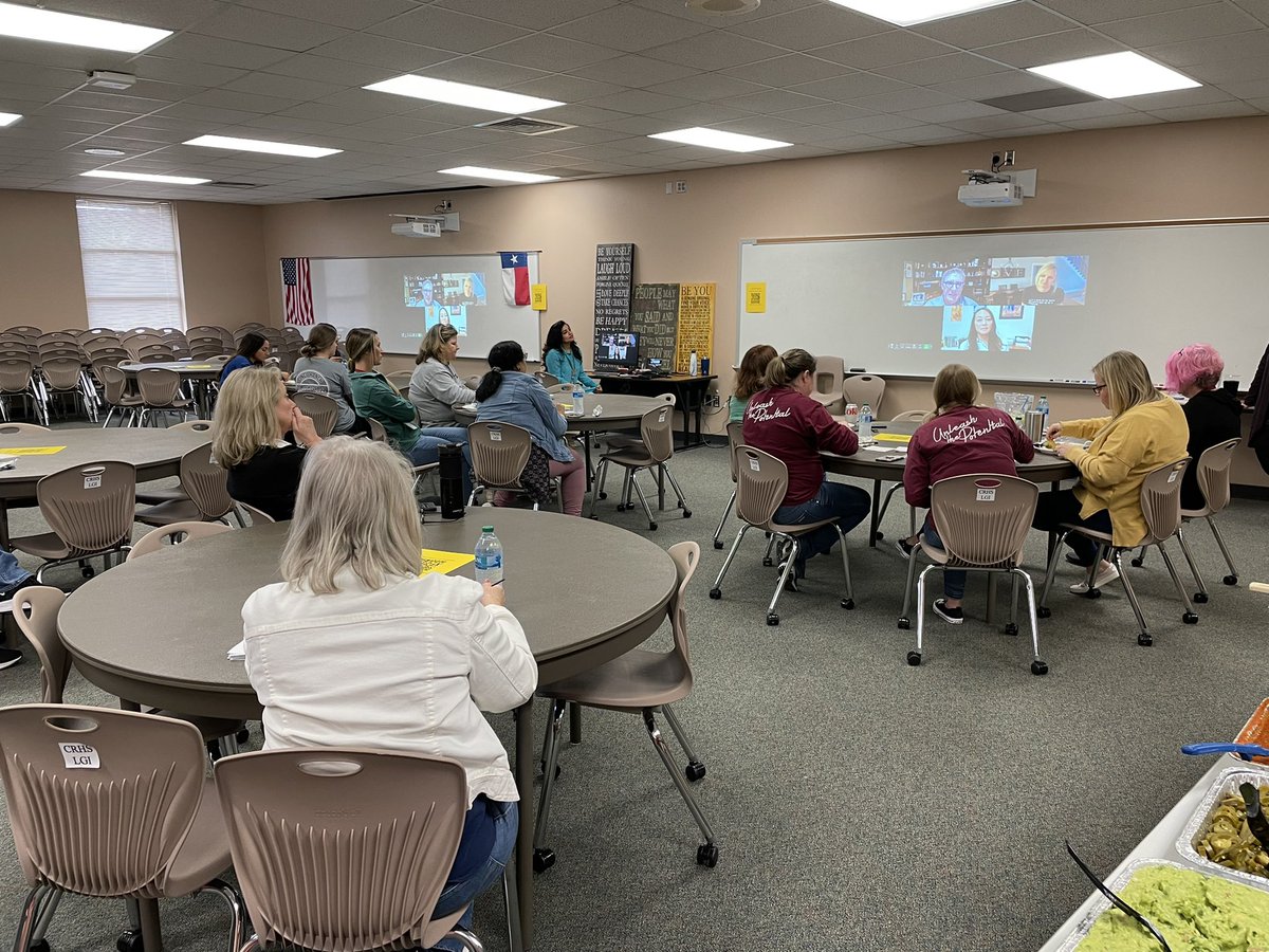 hshabz's tweet photo. Great day at CRHS “Lunch and Learn”. Big win writing strategies in all content area was discussed and shared with everyone! Writing is magical, no matter what content!!! #KISDSecMath #crhsmath #icyoucincomath #cpoe @JamesCross12 @jeremywstahl @RachelARice07 https://t.co/gfnurz91x9