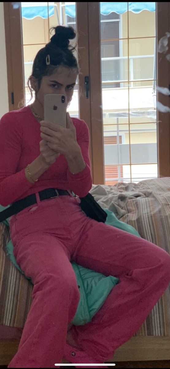 Eleni is bored again tweet media