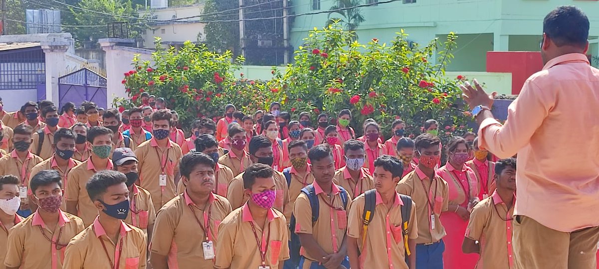 abvpodtech's tweet photo. ଆଜି ABVP Technical Students' Forum ତରଫରୁ ସରକାରୀ ଆଇଟିଆଇ, ବରଗଡ଼ରେ ନୂତନ କାର୍ଯ୍ୟକାରିଣୀ ଘୋଷଣା କରାଯାଇଛି । ଏଥିରେ ସଭାପତି ରୂପେ ରୋହନ ସାହୁ ଏବଂ ସମ୍ପାଦକ ରୂପେ ପପୁ ସାହୁ ନୂତନ ଦାଇତ୍ୱ ଗ୍ରହଣ କରିଛନ୍ତି।
@abvpodisha
@ABVPVoice https://t.co/LPJKcnPj8R