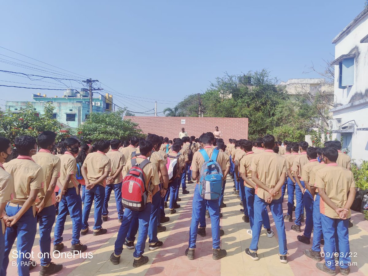 ଆଜି ABVP Technical Students' Forum ତରଫରୁ ସରକାରୀ ଆଇଟିଆଇ, ବରଗଡ଼ରେ ନୂତନ କାର୍ଯ୍ୟକାରିଣୀ ଘୋଷଣା କରାଯାଇଛି । ଏଥିରେ ସଭାପତି ରୂପେ ରୋହନ ସାହୁ ଏବଂ ସମ୍ପାଦକ ରୂପେ ପପୁ ସାହୁ ନୂତନ ଦାଇତ୍ୱ ଗ୍ରହଣ କରିଛନ୍ତି।
<a href="/abvpodisha/">ABVP Odisha</a>
<a href="/ABVPVoice/">ABVP</a>