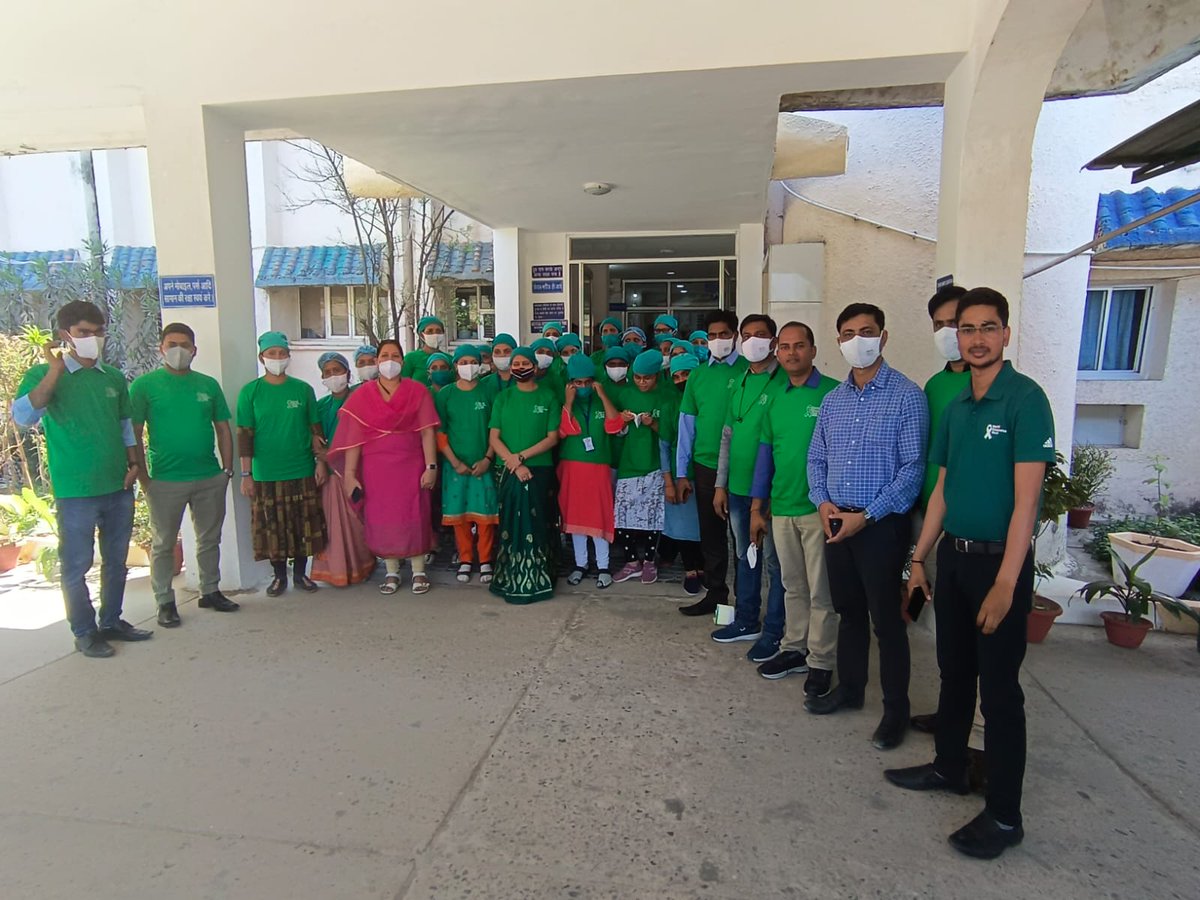 glaucoma awareness2022
ग्लूकोमा, आंखों की समस्याओं का एक समूह है, जो ऑप्टिक नर्व्स को नुकसान पहुंचाता है। अच्छी दृष्टि के लिए ऑप्टिक नर्व्स का स्वस्थ रहना आवश्यक माना जाता है। मुख्यरूप से आंखों में असामान्य रूप से पड़ने वाले दबाव के कारण इस तरह की समस्या होती है।