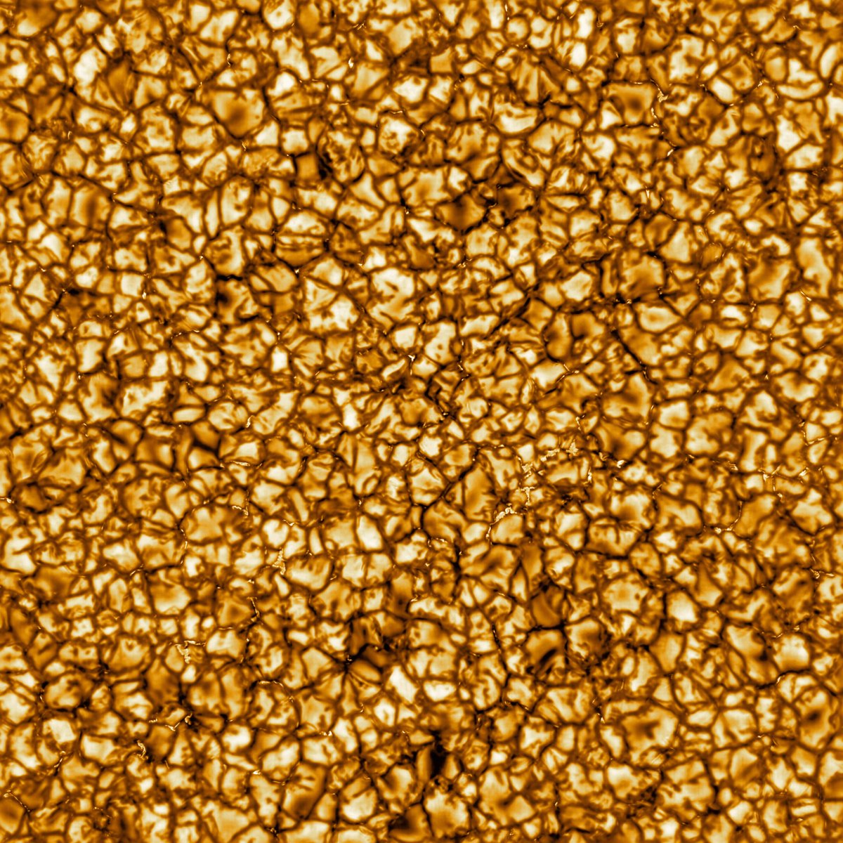 GGTeatteri's tweet photo. Popcorn on nukketeatterin tunnetuin tekninen huiputus. 🍿 Vähemmän tunnettu on tämä kuva, joka ei olekaan popcornia, vaan auringon pinta lähikuvattuna. Kuuntele lisää Niin se vain on -podcastin viimeisimmästä jaksosta! 🌽

https://t.co/jYyEvhoJeD

#popparit #nukketeatteri https://t.co/Qv516u3wr5