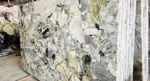 SHHArchitects's tweet photo. Shh hospitality – a closeup on the detail and beauty of this impressive green stone that we sourced for the public area of our Qingpu Life Valley project in Shanghai.
#material #materialsourcing #materialdesign #greenstone #hospitality #hospitalitydesign #interiordesign https://t.co/XZC68CGxhx