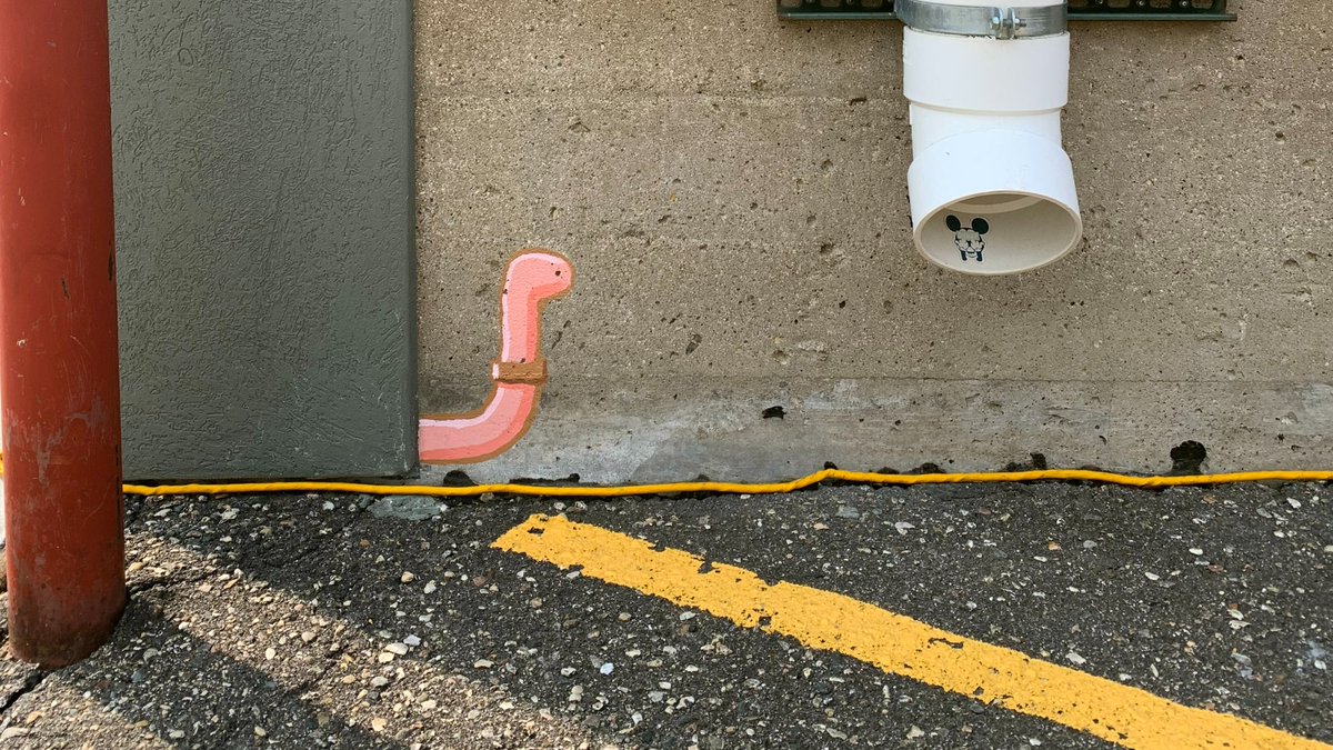 Lasr (10) started doing his little, signature #worm on our murals last summer :) #muralart #muralartist