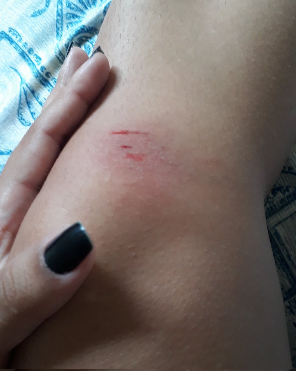 thaislops__'s tweet photo. N sou o Viny do BBB mas tropeço e Caio do nada ��� https://t.co/IlLLEzmqZg