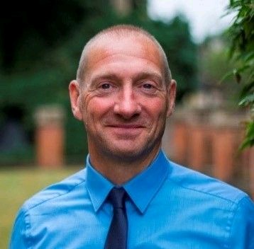 Knight Webb tweet media