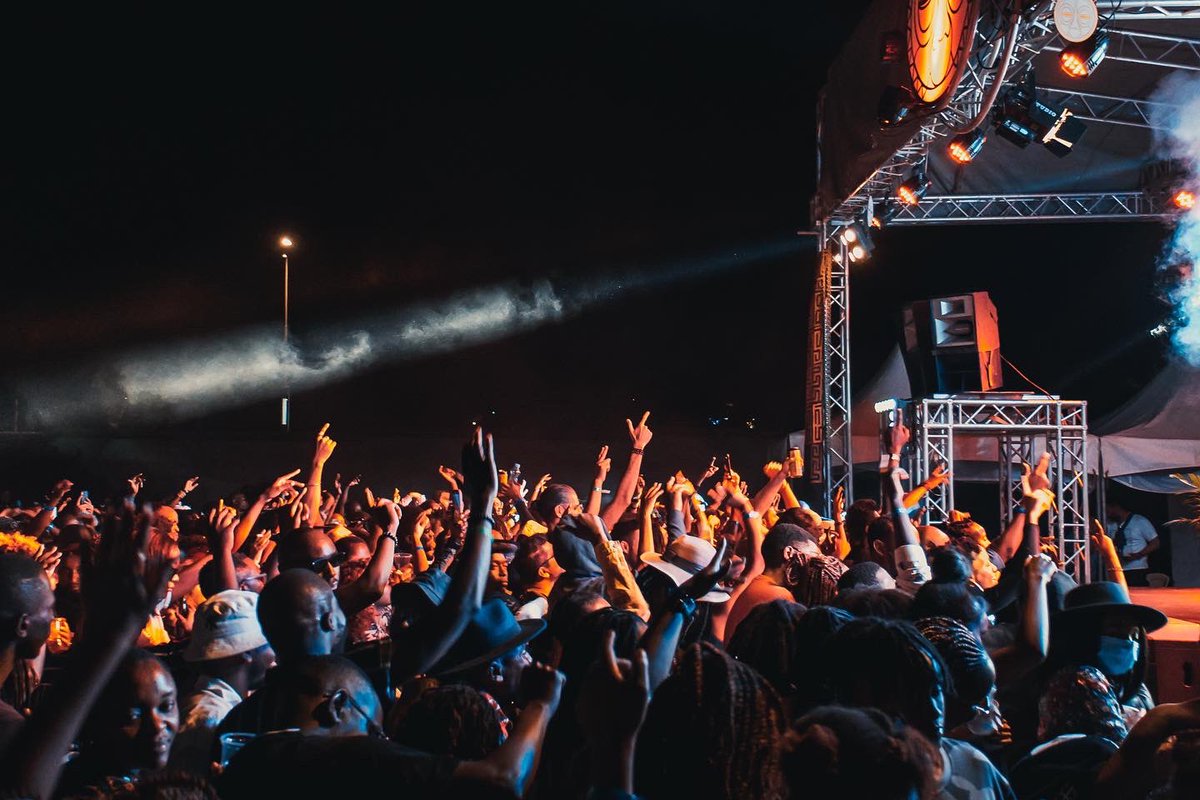 gondwana_Ke's tweet image. Our Open Air Showcase gave us vibes beyond our imagination, all thanks to our #PeopleOfDwana &amp;amp; extremely talented roaster. 

📸 @akash_chotai 

📍@mividahomes /gardens 

cc @PrinceKaybee_SA @KususaOfficial @ArgentoDust 

#SundayOut #DwanaDays