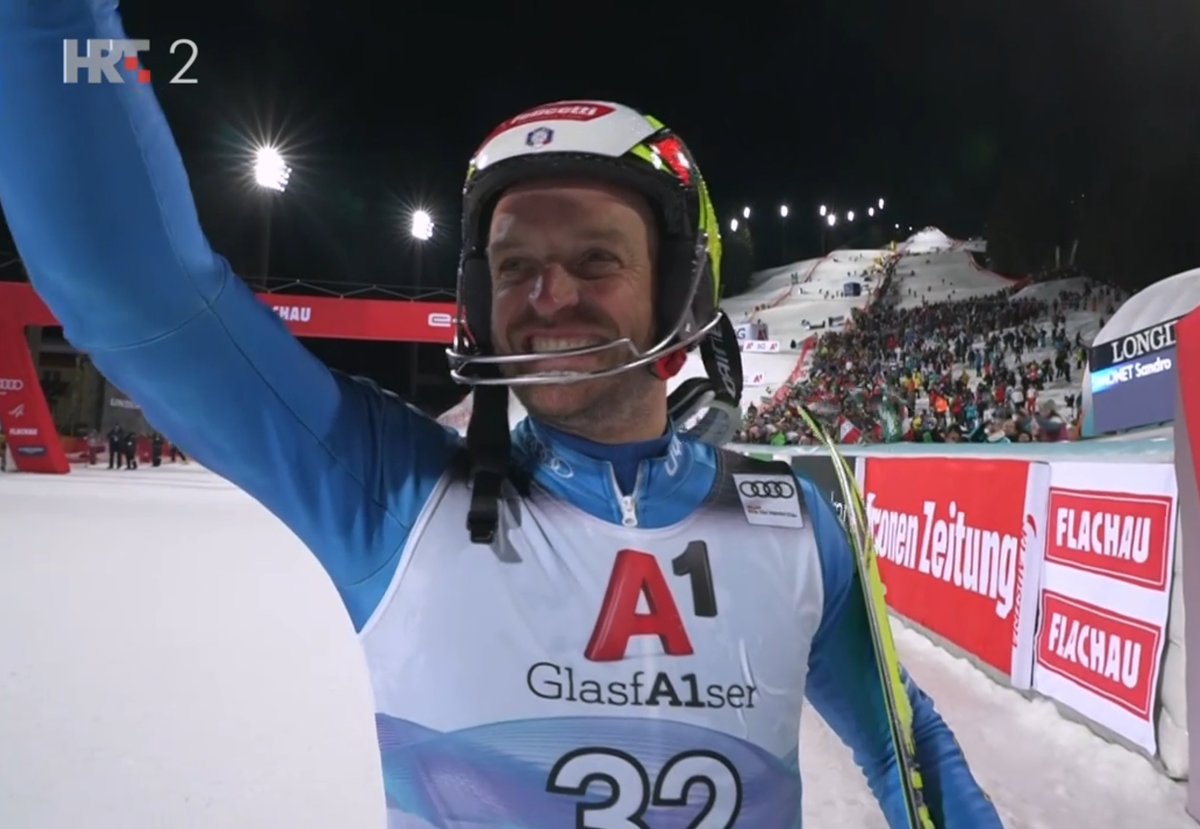 leopnd1's tweet photo. GRAZIE MANNI!!!
#Moelgg #FISAlpine #AlpineSkiing #EurosportSCI #Flachau #Slalom 🇦🇹 https://t.co/uCZJUqMDW7
