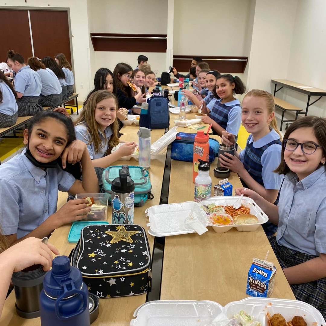AtownDioceseEDU's tweet photo. What is for lunch today? The #saintsandscholars at Holy Family School enjoyed some time together in the cafeteria today with their friends! #safepresentgrowing https://t.co/klSwZKGKUn
