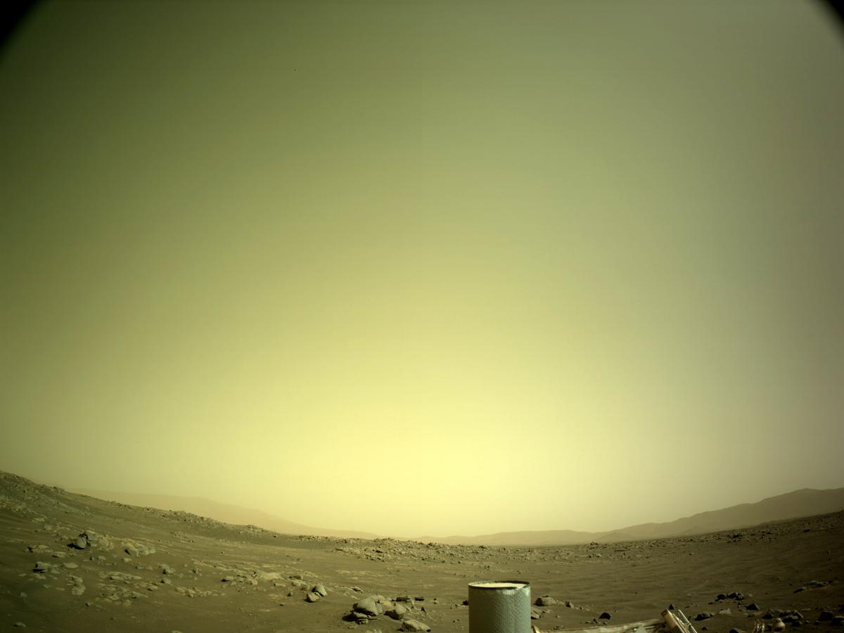 MarsMissionImgs's tweet photo. #PerseveranceRover image taken on #Sol357 at 1:40:24.865 PM with #Navcam #Mars #NASA #Space https://t.co/NAtEGpt66G