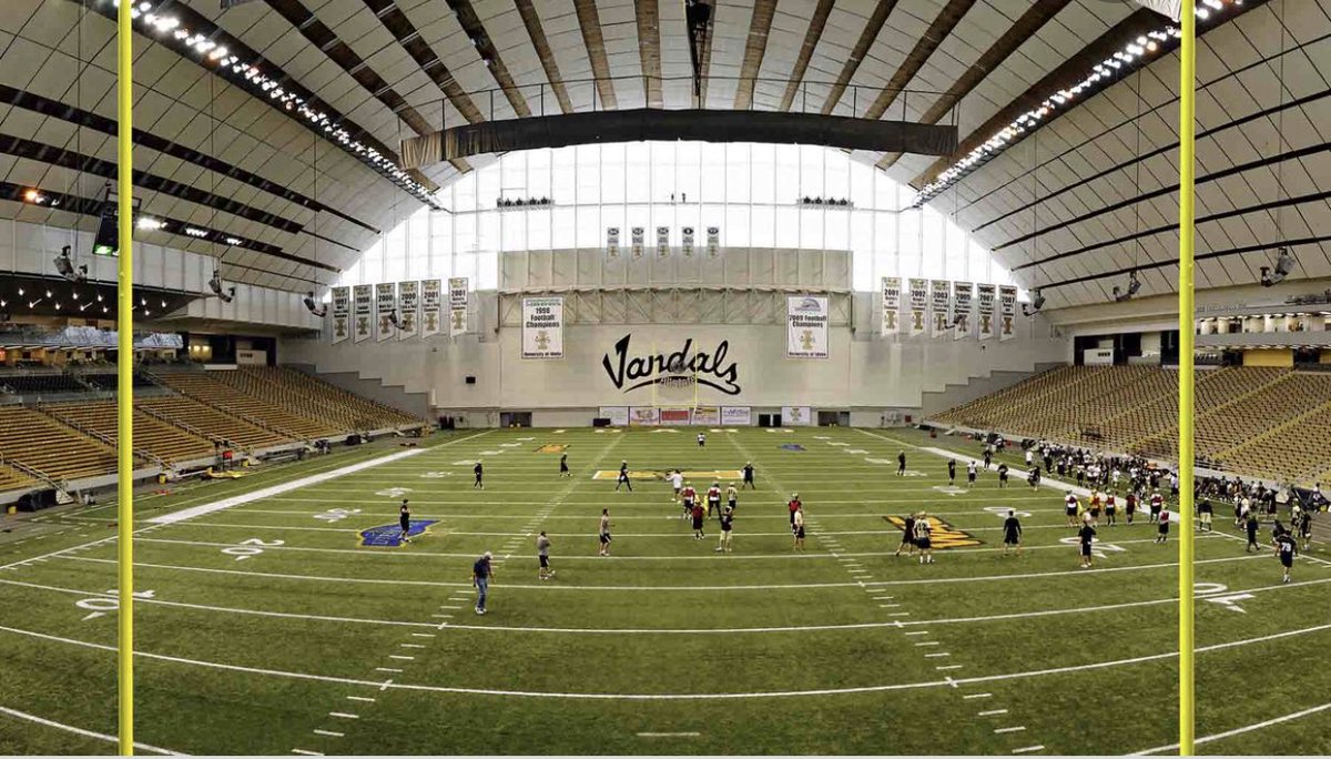 tReginaldAllen4's tweet photo. #AGTG I Am Blessed to Announce I have Receive An Offer From Idaho University!! 🖤💛 https://t.co/nc3e9evi00