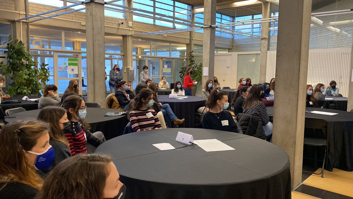 Un èxit la convocatòria de Speed Networking dones Politècniques #8M #8marchwomensday  <a href="/FEMenGIN/">FEMenGIN</a> que es senti la veu de enginyeres del món empresarial en una taula rodona. Georgina Comas, Tània Lleal, … #networking #casosExit #compartit #professional #enginyeria