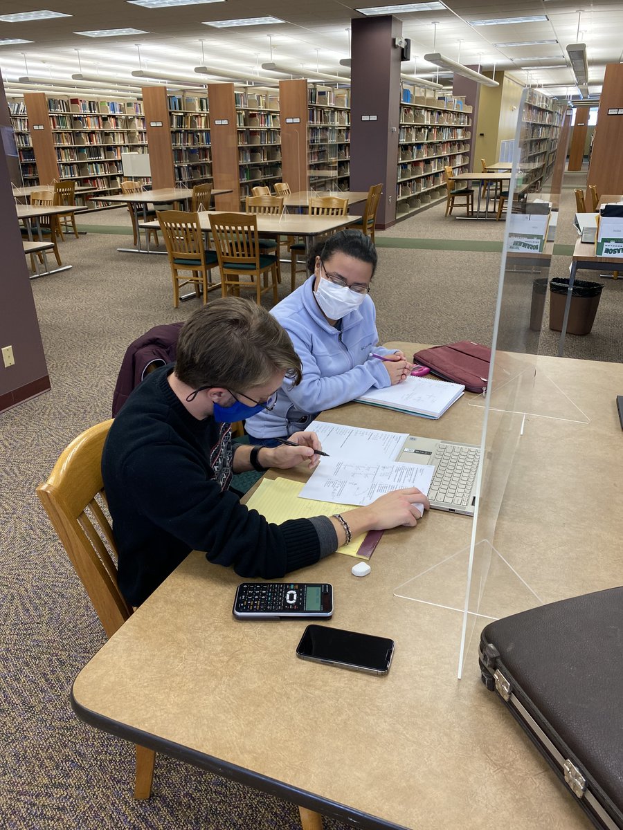SUNY_OrangeCSS's tweet photo. Even on this snowy afternoon, our tutors and students are still hard at work at @SUNY_Orange ❄️📝 #SOworthit #SOsuccessful #StudentSuccess https://t.co/XyJnpOXF0t