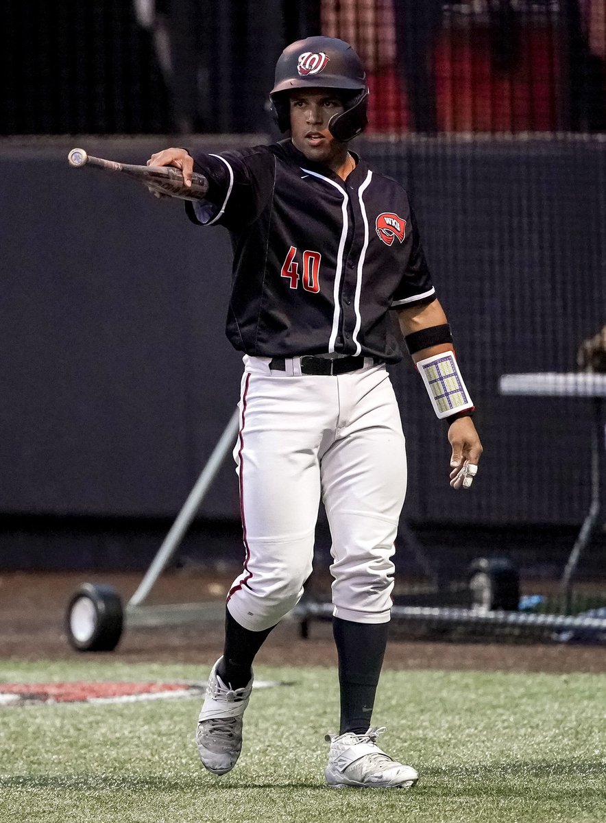 WKU_Baseball's tweet photo. It’s this guy’s birthday today.👇

Have a good one, @rleonett40!

#GoTops https://t.co/CvWsp3GZWo