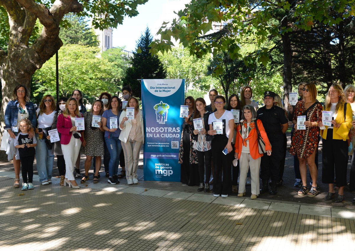generomgp's tweet photo. Compartimos una nueva conmemoración por el Día Internacional de la Mujer. 
Por la mañana presentamos el Código QR "Nosotras en la ciudad", que fue instalado en puntos estratégicos y que permite acceder a un portal con todos los servicios que el municipio ofrece a las feminidades. https://t.co/vxLoSWVpPT