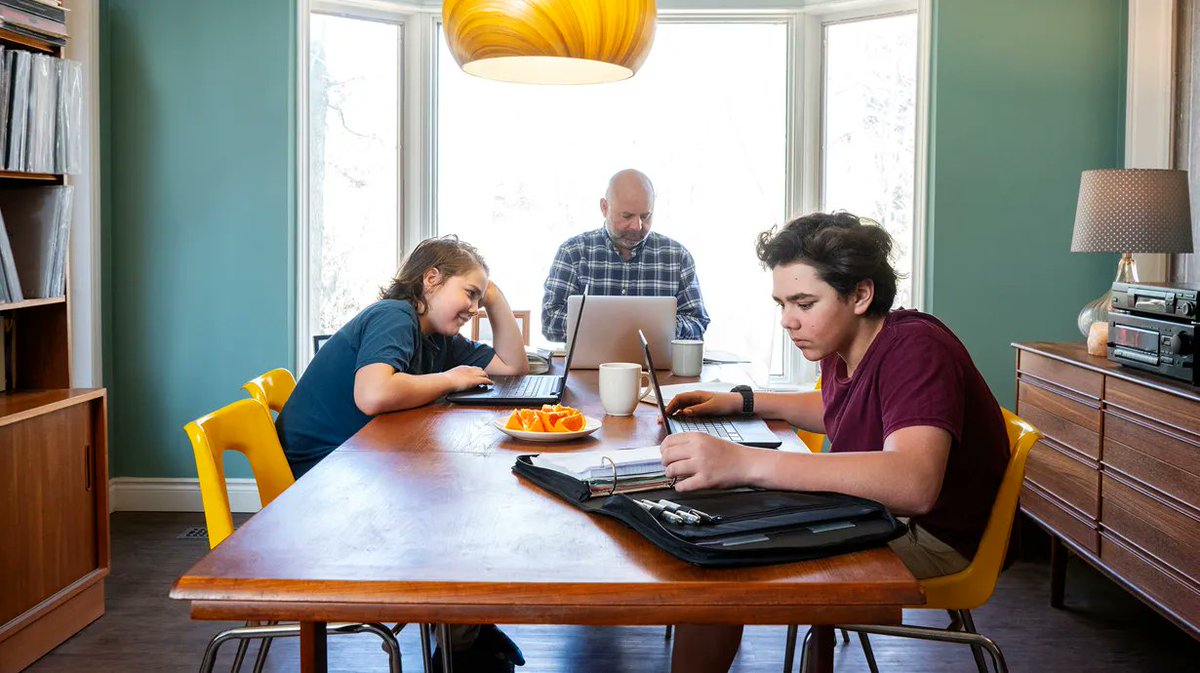 froehlichm's tweet photo. School-at-home tips from an educational technology expert https://t.co/A9QdY2qUXu via @verizon https://t.co/A9QdY2qUXu
#Parenting #Technology #educhat https://t.co/RZbC2cJluS