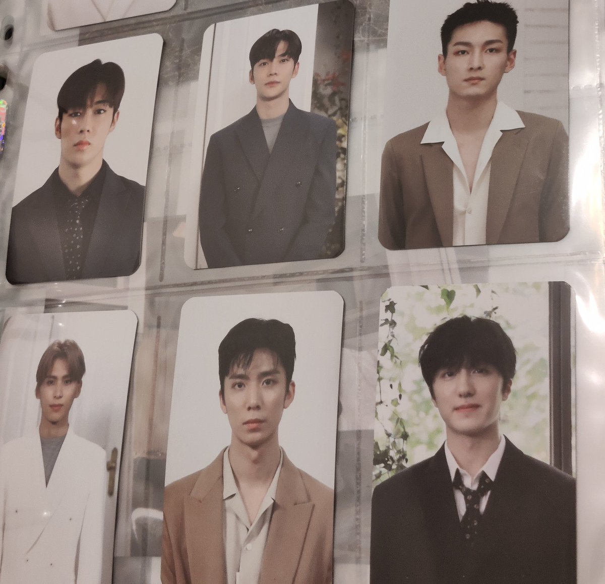 fantasy90_'s tweet photo. Official SF9 Blooming Time Photocards

£3 each 
All members available 
✅✅✅
✅✅✅
✅✅✅ https://t.co/hAqauVjr4Y